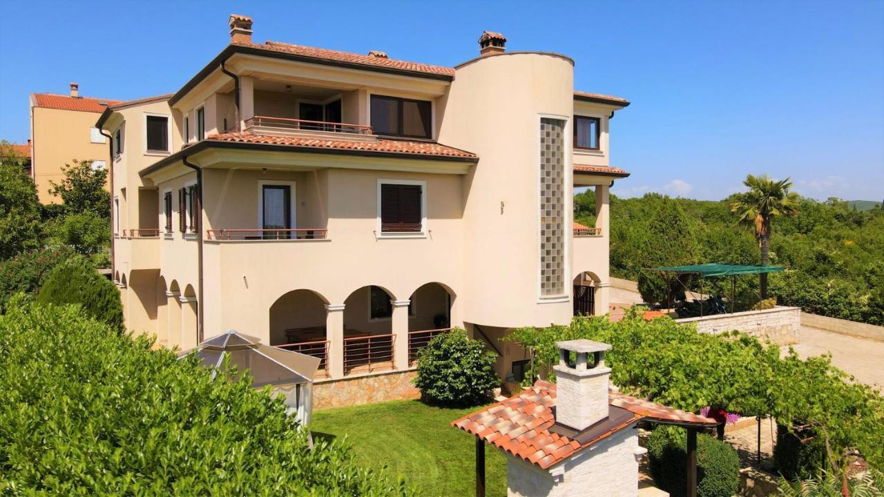 Apartments Fantazija Rovinj Bagian luar foto