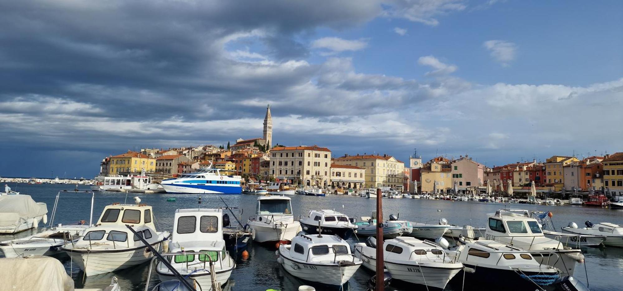 Apartments Fantazija Rovinj Bagian luar foto